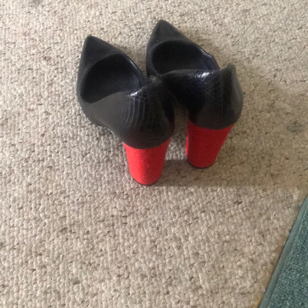 Next shoe